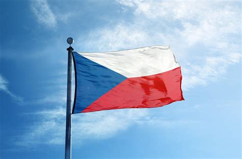 Fotografia Miloša Zemana z jeho prezidentského obdobia, napr. s českou vlajkou