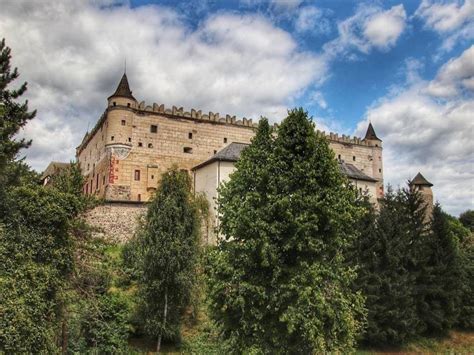 panoráma zrúcaniny hradu Čabraď