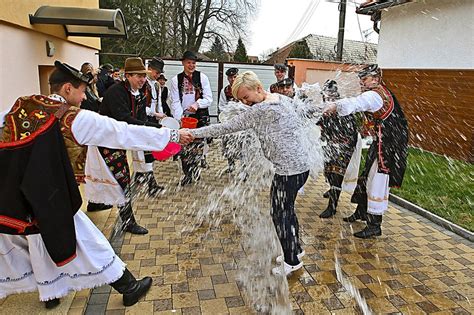 Zemplínska oblievačka na Veľkonočný pondelok