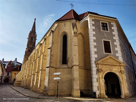Kláštor klarisiek kapucínok v Kopernici