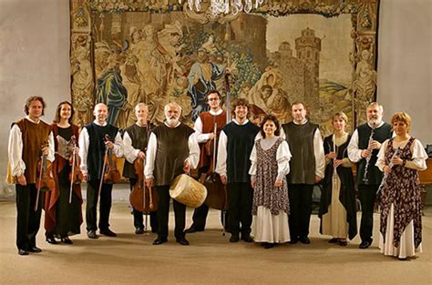 Obal CD s vianočnou tematikou a logom súboru Musica Bohemica.
