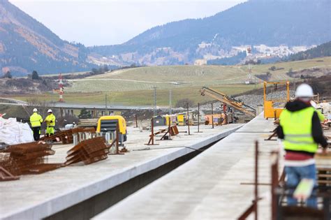 Fotografia priebehu stavebných prác na fasáde Auparku