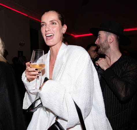 Zuzana Stráská a Matyas Novák na svojej svadbe v boho štýle.