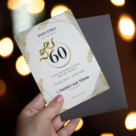 Ukážka elegantnej pozvánky na 60. narodeniny s personalizovaným textom.