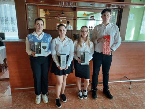 Dynamická fotografia študentov počas školskej súťaže