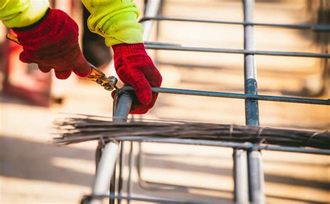 Nákres armovacieho koša s pozdĺžnou a priečnou výstužou