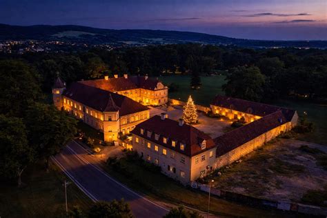 Park Hotel Tartuf: pohľad na kaštieľ a park