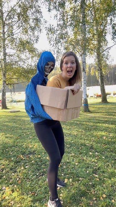 diy kostým bosorky s metlou
