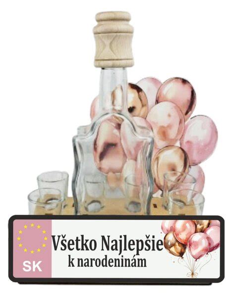 Fľaša Prosecca s pohármi pri silvestrovskej výzdobe