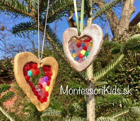 fotografia: lapače svetla zo slaného cesta s korálikmi