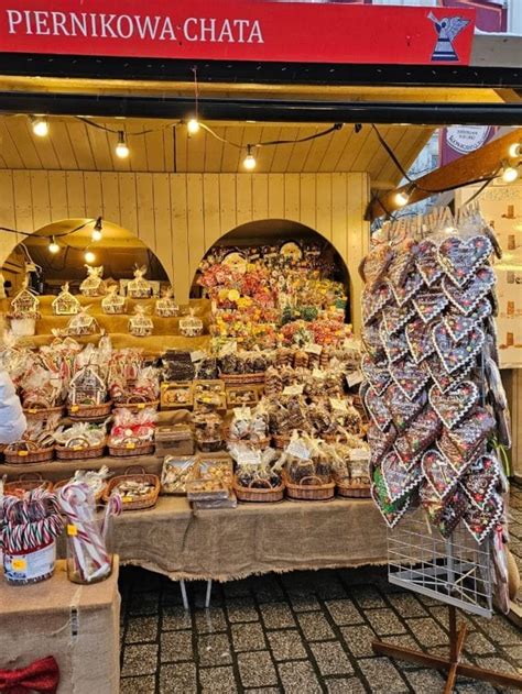 Detail tradičných poľských výrobkov na vianočných trhoch v Krakove