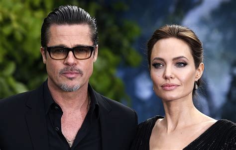 Angelina Jolie s deťmi a Bradom Pittom