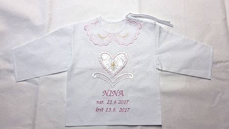 ukážky personalizovaných krstných košieľok s rôznymi typmi výšiviek