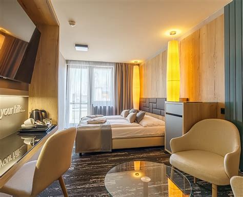 Interiér hotelovej izby typu Comfort v Hotel Auto Jas