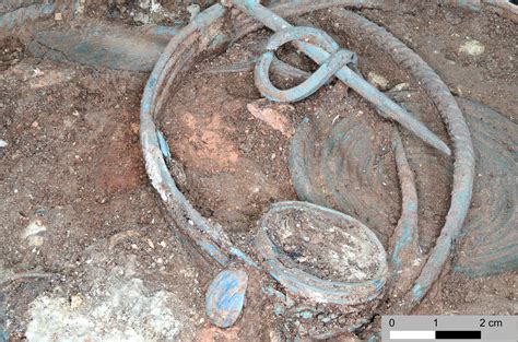 Vizualizácia alebo fotografia archeologických nálezov z doby bronzovej z oblasti Čane