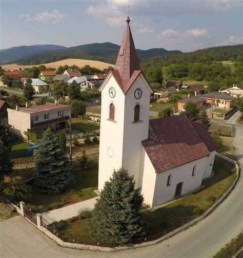Panoráma obce Timoradza