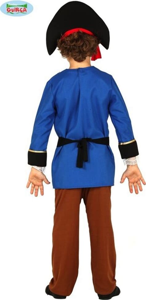 ukážka hotových kostýmov princeznej, piráta a čarodejníka