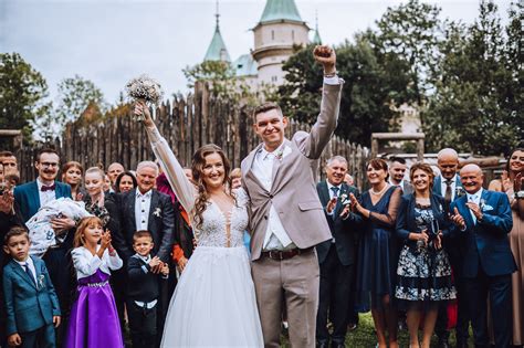 Svadobná fotografia Soni Mihaličkovej a Sašu Jankoviča z obradu