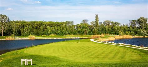 golfové ihrisko pri hoteli Kamila