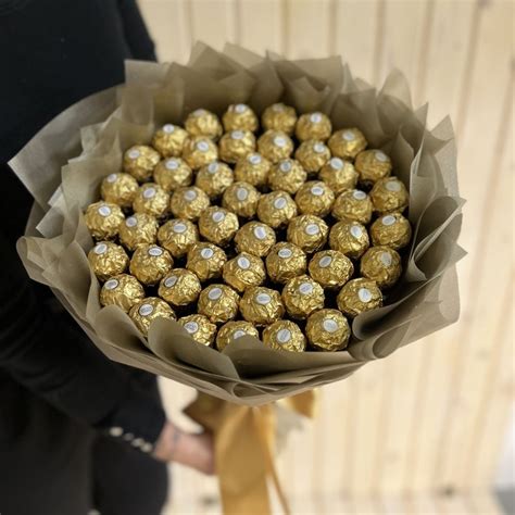 kvetinová narodeninová kytica s vtipným odkazom