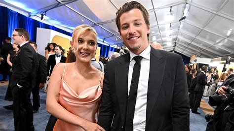 Tematické foto vianočného večierka s hollywoodskou tematikou a červeným kobercom