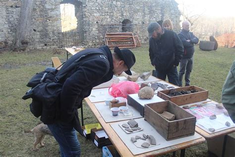 Rekonštrukcia hradiska Krasín alebo archeologické nálezy