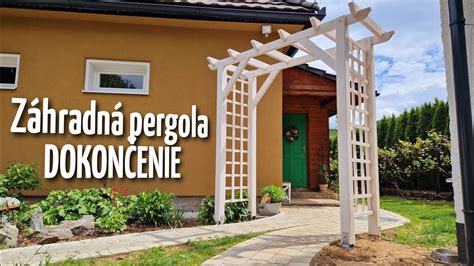 Inšpiratívna fotografia záhradnej pergoly obrastenej ružami