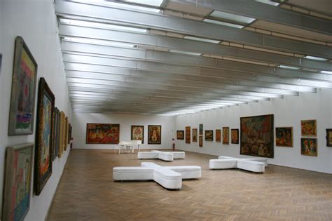 Schéma vplyvov na tvorbu Ľudovíta Fullu: európska avantgarda (Cézanne, Chagall, fauvizmus) v symbióze s domácou tradíciou (ľudové umenie, kresťanská ikonografia).