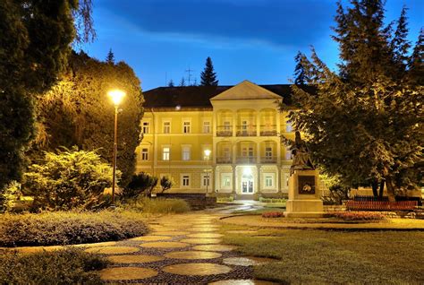 Exteriér luxusného hotela Alexander v Bardejovských Kúpeľoch