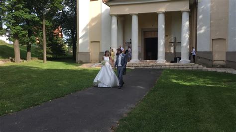 Tematická fotografia Jána Ďurovčíka a Barbory Hlinkovej počas svadby