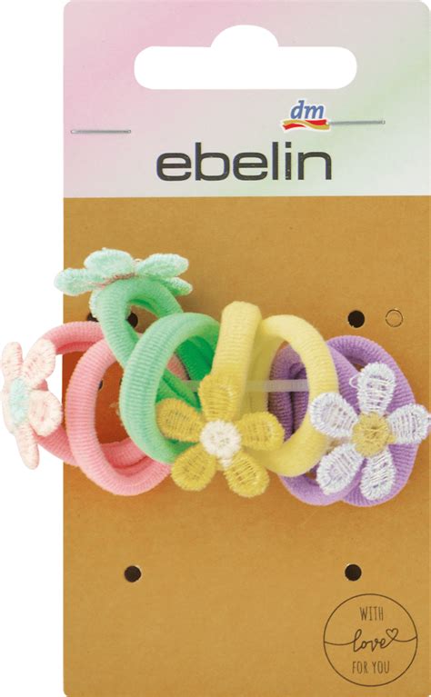 fotografia raňajok do postele s kvetom a kávou