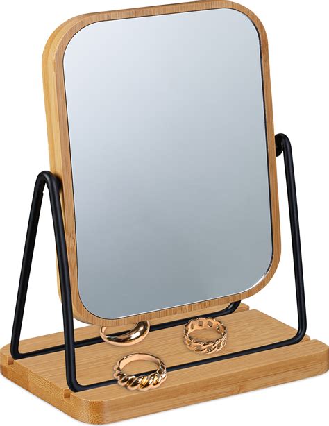 Dekorované stolové zrkadlo s umelými kvetmi