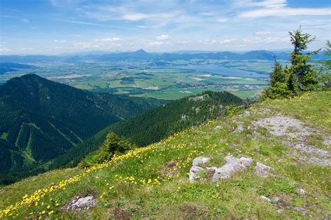 Tematické foto: výhľad na slovenské hory z miesta svadobného obradu