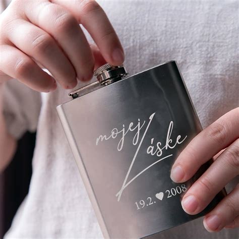 Nerezová ploskačka s vtipným nápisom a objemom 200 ml