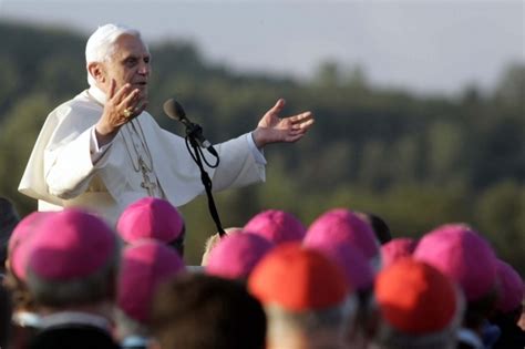 Pápež Benedikt XVI. pri príhovore