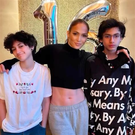 Jennifer Lopez s jej deťmi Maxom a Emme