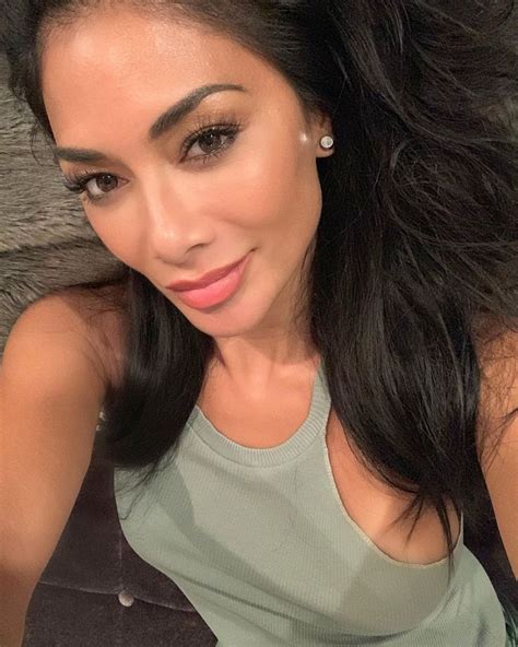 Fotografia Nicole Scherzinger počas vystúpenia