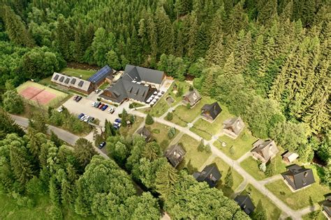 Fotografia: Hotel Liptovský Dvor a dreveničky v horskom prostredí