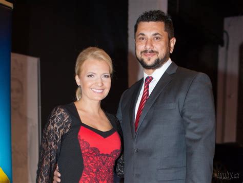 Foto: Aneta Parišková a Miroslav Polakovič ako šťastní novomanželia