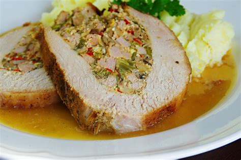 Bravčové karé plnené syrom a šunkou