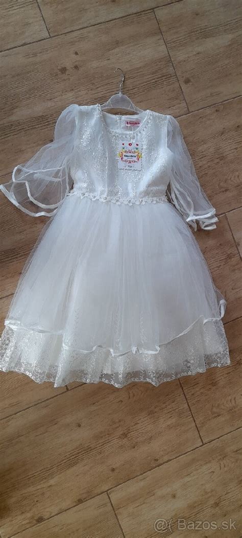 kolekcia slávnostných dievčenských šiat na prijímanie