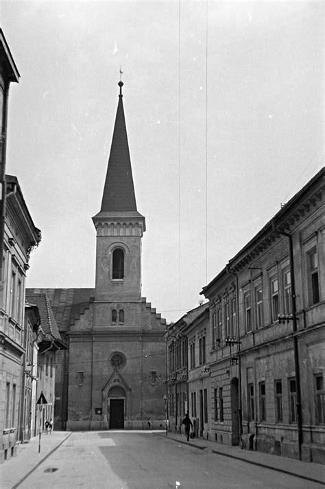 Fotografia starých čokoládových kolekcií alebo socialistických salóniek