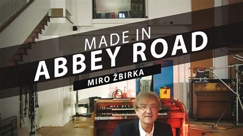 Miro Žbirka v štúdiu Abbey Road pri nahrávaní vianočnej piesne