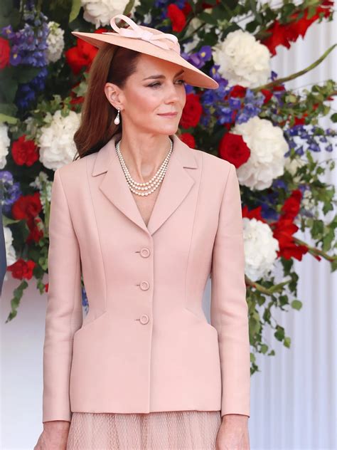 Detail svadobnej obrúčky Kate Middleton z waleského zlata