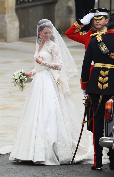 Svadobné šaty Kate Middleton od Sarah Burton pre Alexander McQueen