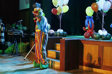 Deti v maskách na fašiangovom karnevale