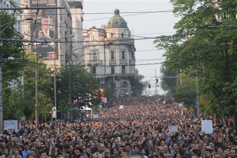 Tematické foto environmentálneho protestu alebo poškodeného lesa