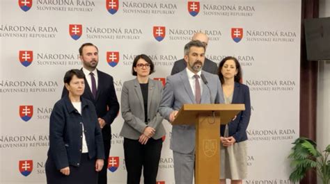 Ilustračné foto: Ukážka slávnostne prestretého stola pre štátnu recepciu