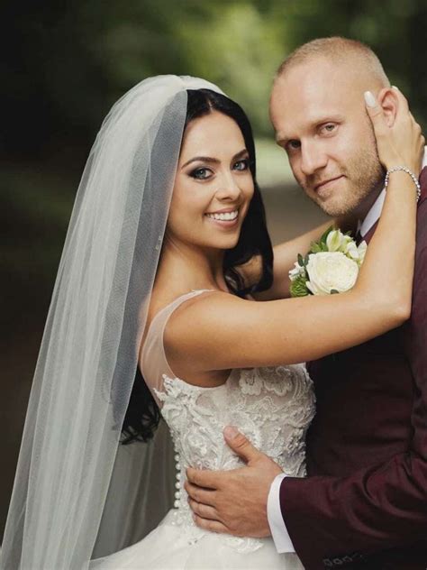 nevesta pri predsvadobnej skúške líčenia