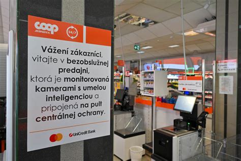 Fotografia interiéru prevádzky Jednota Senica pripravená na spoločenskú udalosť